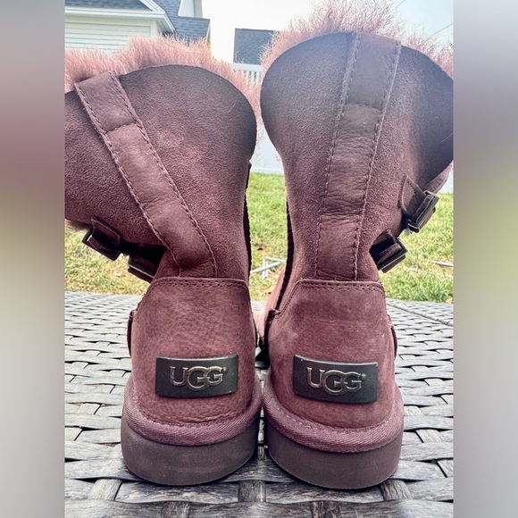 UGG Boots - Picture 2 of 5